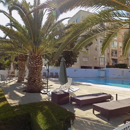 Apartman 2b Delux Beachfront Pool Apt - Londa Beach *