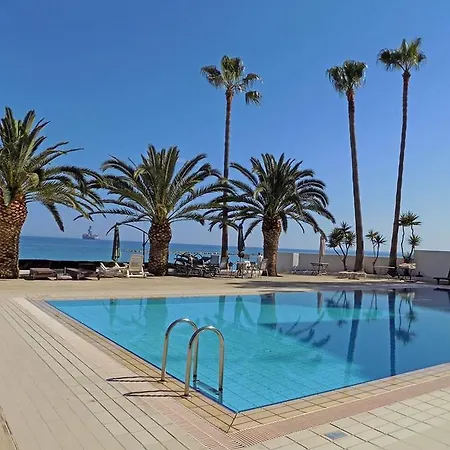 2b Delux Beachfront Pool Apt - Londa Beach