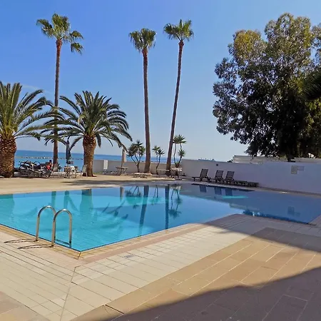 2b Delux Beachfront Pool Apt - Londa Beach Limassol