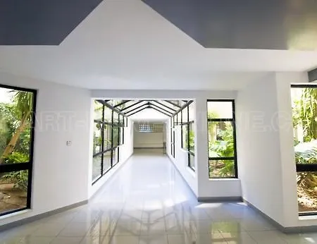 2b Delux Beachfront Pool Apt - Londa Beach Apartment *